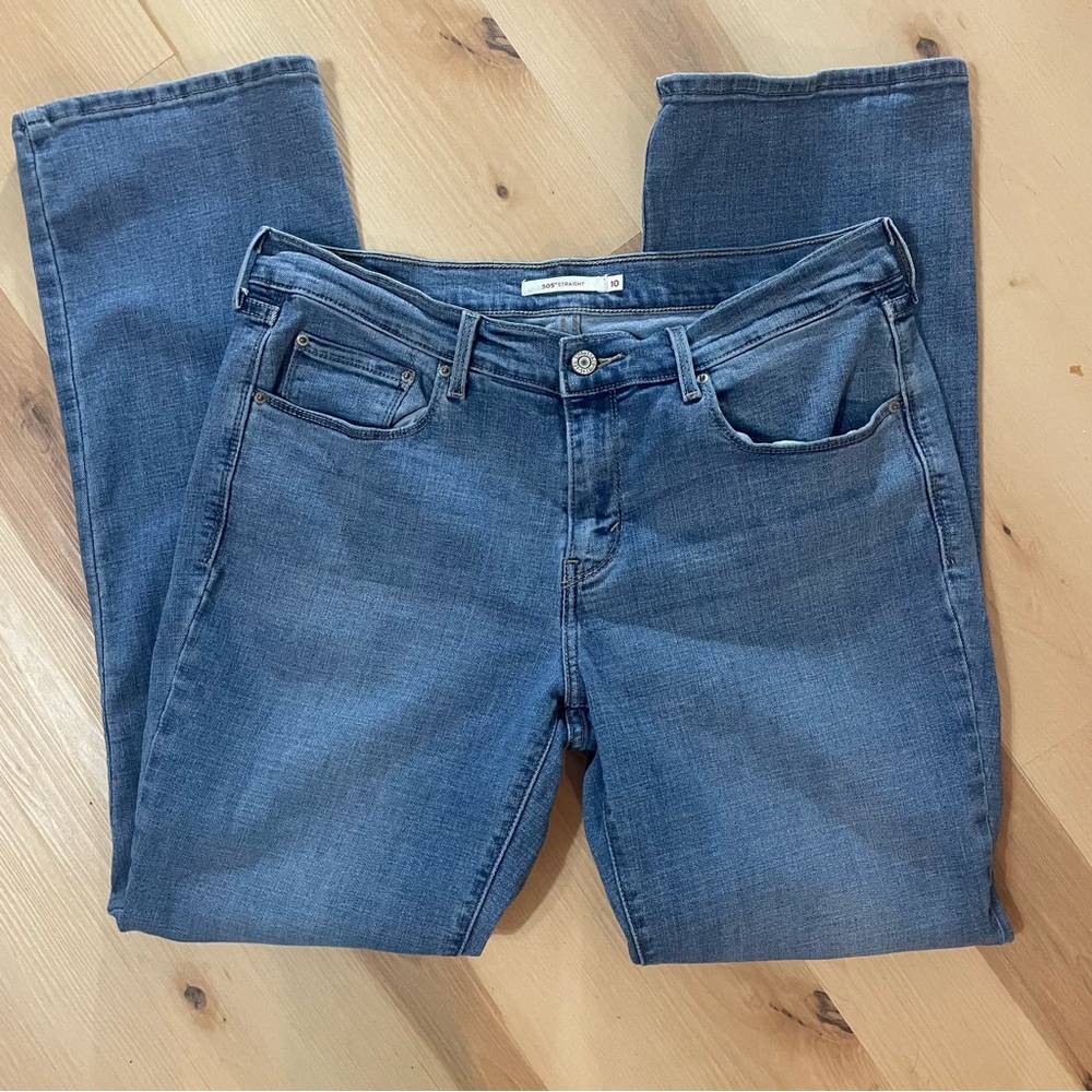Levi’s 505 Straight Leg Classic Fit Women’s Jeans Light Wash Size 10 Regular VTG
